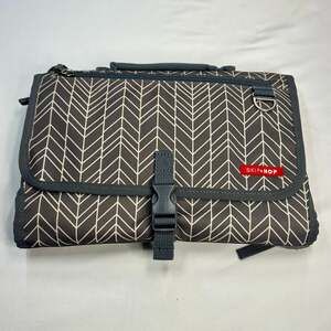 Skip Hop Pronto Signature Portable Changing Station, Grey Herringbone
